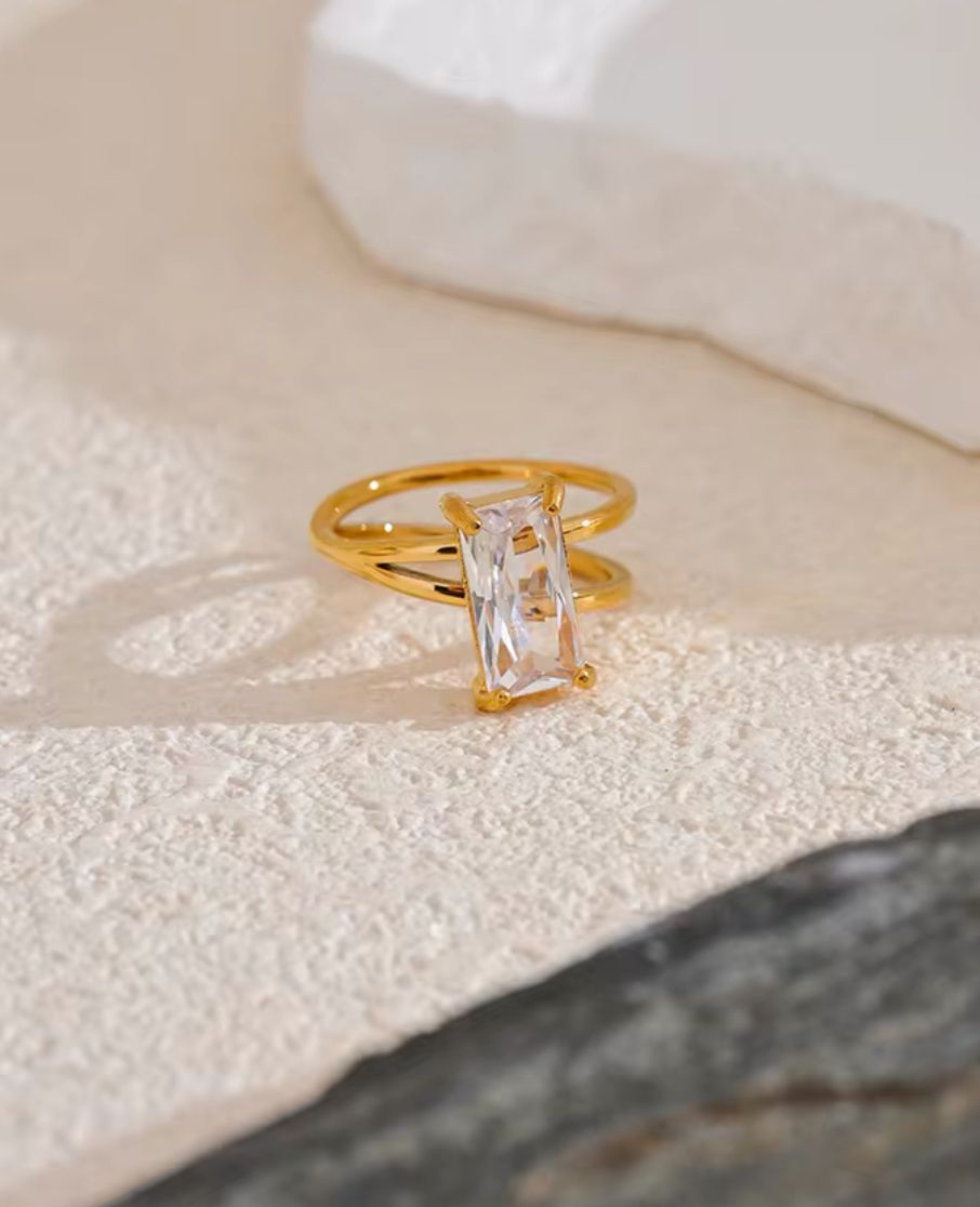 Crystal Glow Ring