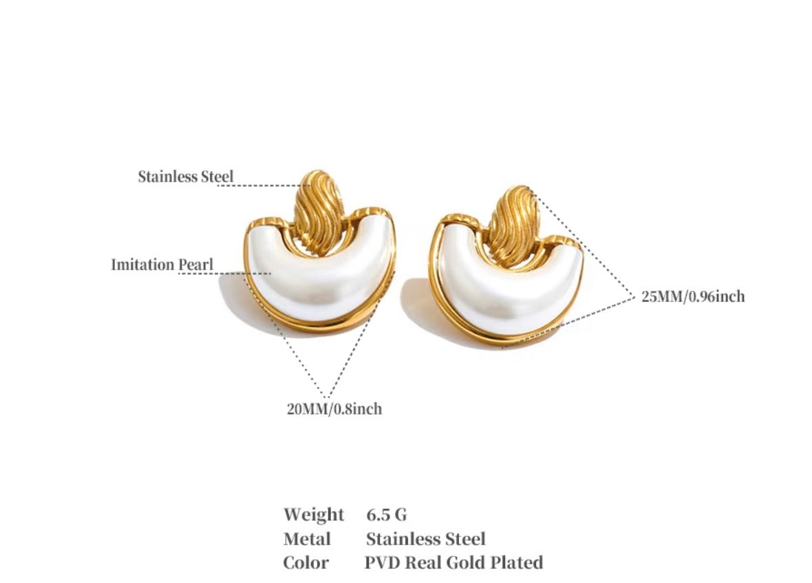Solene Crescent Earrings