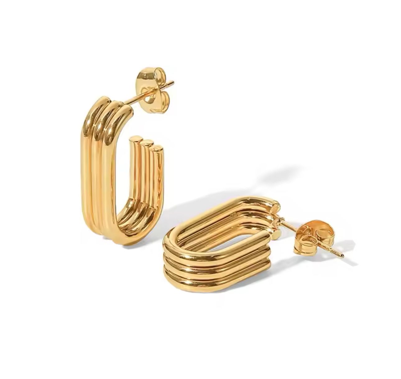 Tricurve Earing